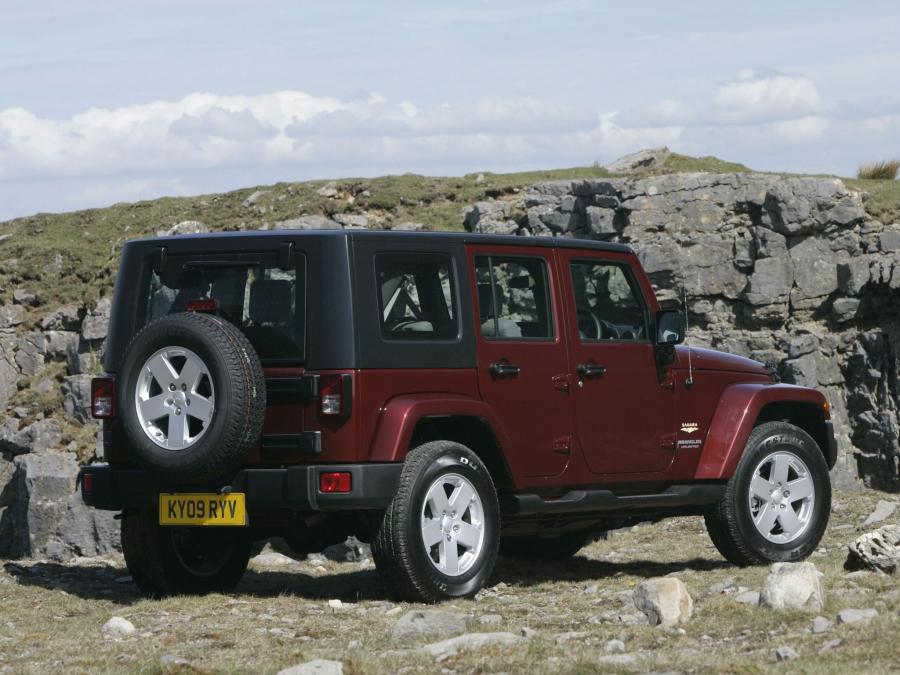  Jeep Wrangler Sahara Unlimited 2007 года  (UK) (фото 13 из 26)